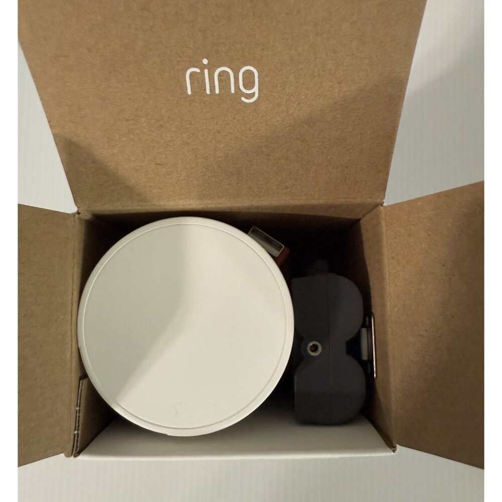 Ring Stick Up Cam Battery Wireless Outdoor/Indoor Camera White New 840268905552 - Picture 8 of 10